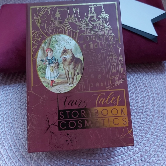 4/$25 Story book cosmetics red riding hood new - Picture 2 of 15
